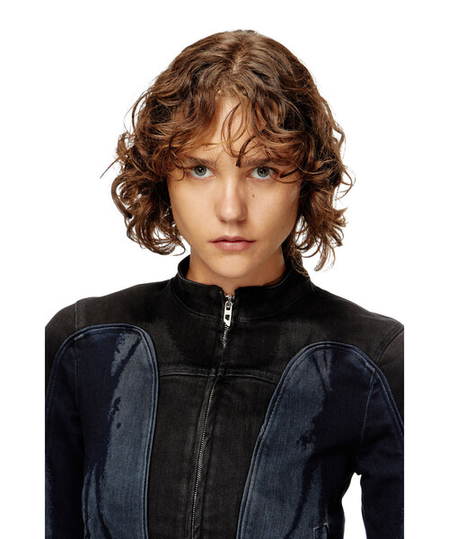 DIESEL(ディーゼル)の「ウィメンズ デニムブルゾン DE-MORNY-S(デニムジャケット・レディース・ブラック×ブルー・X-SMALL/SMALL/MEDIUM)」の2枚目の写真