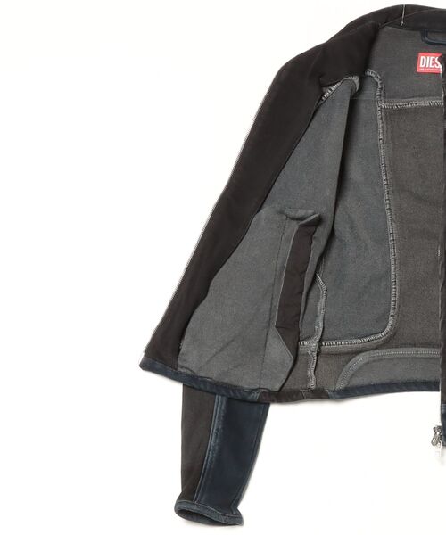 DIESEL(ディーゼル)の「ウィメンズ デニムブルゾン DE-MORNY-S(デニムジャケット・レディース・ブラック×ブルー・X-SMALL/SMALL/MEDIUM)」の7枚目の写真