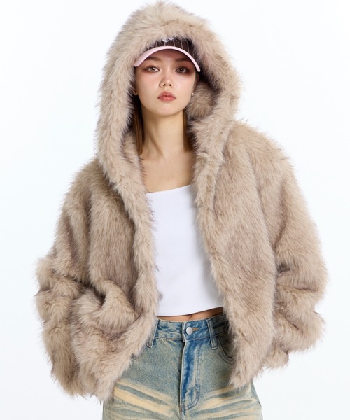 JUST A NOON フーディーショートファーコート JUST A NOON（ジャストアヌーン）の「フーディーショートファーコート