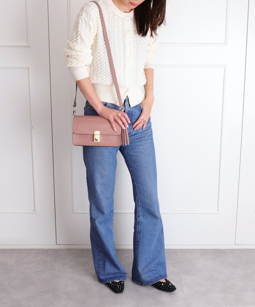 artemis by DIANA(アルテミスバイダイアナ)の「タッセルチャーム 2WAYショルダーバッグ(ハンドバッグ・レディース・ブラック/アイボリー/ピンク・FREE)」の9枚目の写真