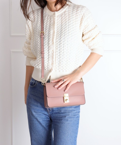 artemis by DIANA(アルテミスバイダイアナ)の「タッセルチャーム 2WAYショルダーバッグ(ハンドバッグ・レディース・ブラック/アイボリー/ピンク・FREE)」の7枚目の写真