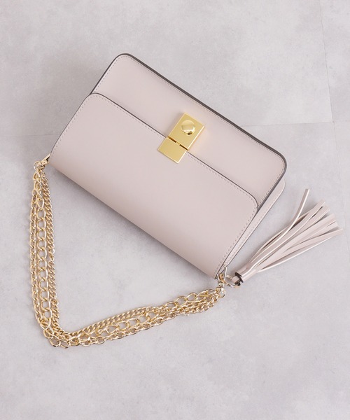 artemis by DIANA(アルテミスバイダイアナ)の「タッセルチャーム 2WAYショルダーバッグ(ハンドバッグ・レディース・ブラック/アイボリー/ピンク・FREE)」の10枚目の写真