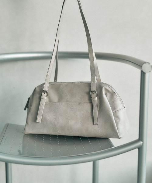 LEPSIM（レプシィム）の「ロングハンドルボストン　579910（ボストンバッグ・レディース・ブラック/グレイッシュベージュ/ブラウン/キャメル/グレー系その他・ONE SIZE）」の2枚目の写真