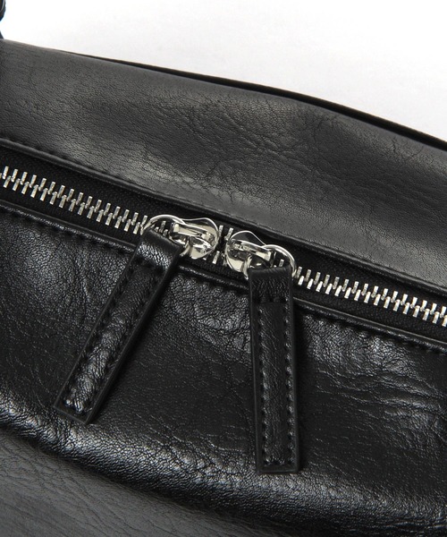 LEPSIM（レプシィム）の「ロングハンドルボストン　579910（ボストンバッグ・レディース・ブラック/グレイッシュベージュ/ブラウン/キャメル/グレー系その他・ONE SIZE）」の19枚目の写真