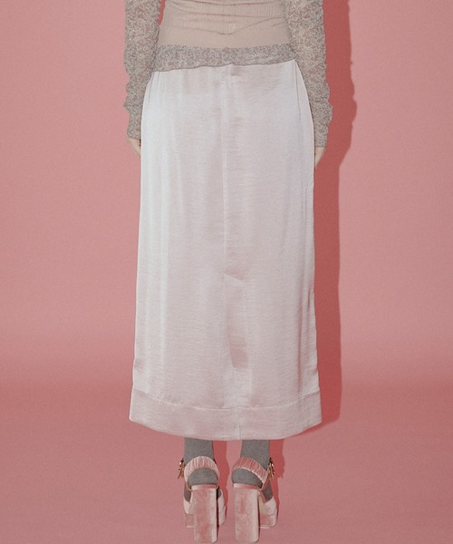 LE CIEL BLEU(ルシェルブルー)の「タックサテンマキシスカート / Tucked Satin Maxi Skirt(スカート・レディース・ブラウン/ピンク・36/34/38)」の10枚目の写真