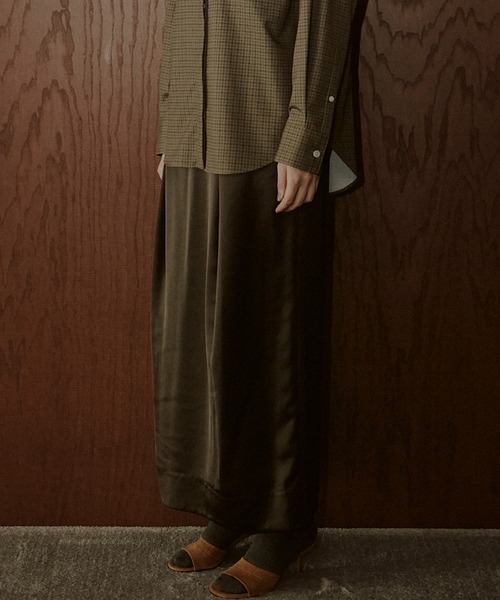 LE CIEL BLEU(ルシェルブルー)の「タックサテンマキシスカート / Tucked Satin Maxi Skirt(スカート・レディース・ブラウン/ピンク・36/34/38)」の19枚目の写真