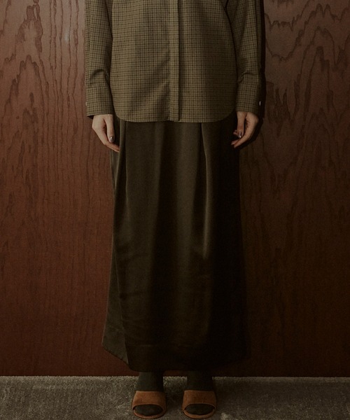 LE CIEL BLEU(ルシェルブルー)の「タックサテンマキシスカート / Tucked Satin Maxi Skirt(スカート・レディース・ブラウン/ピンク・36/34/38)」の16枚目の写真