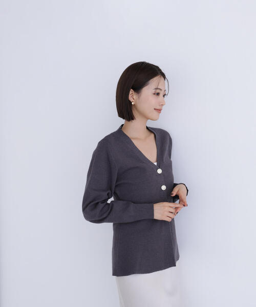 NATURAL BEAUTY BASIC(ナチュラルビューティーベーシック)の「◇ウエストシェイプスリットカーディガン(カーディガン/ボレロ・レディース・チャコールグレー/ベージュ/ダークブルー・FREE)」の13枚目の写真