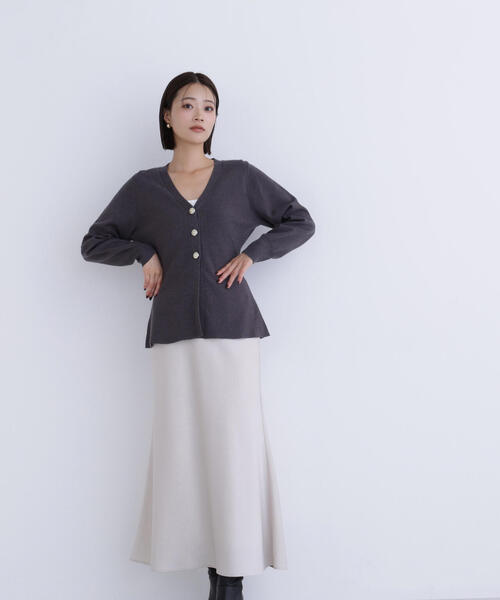NATURAL BEAUTY BASIC(ナチュラルビューティーベーシック)の「◇ウエストシェイプスリットカーディガン(カーディガン/ボレロ・レディース・チャコールグレー/ベージュ/ダークブルー・FREE)」の14枚目の写真