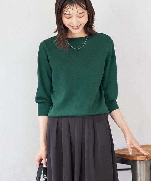 a.v.v(アーヴェヴェ)の「【UVカット/洗える】ボートネックパフスリーブ美ラクるニット(ニット/セーター・レディース・ピンク/グリーン/グレー系その他/ブラック・38/36/40/42/34)」の1枚目の写真