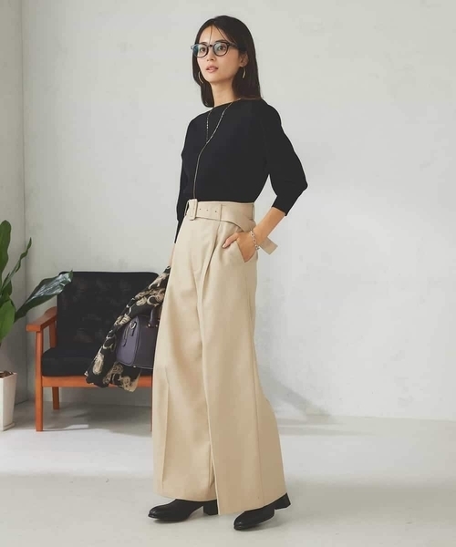 a.v.v(アーヴェヴェ)の「【UVカット/洗える】ボートネックパフスリーブ美ラクるニット(ニット/セーター・レディース・ピンク/グリーン/グレー系その他/ブラック・38/36/40/42/34)」の9枚目の写真