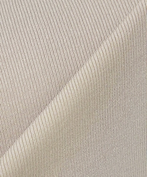 a.v.v(アーヴェヴェ)の「【UVカット/洗える】ボートネックパフスリーブ美ラクるニット(ニット/セーター・レディース・ピンク/グリーン/グレー系その他/ブラック・38/36/40/42/34)」の18枚目の写真