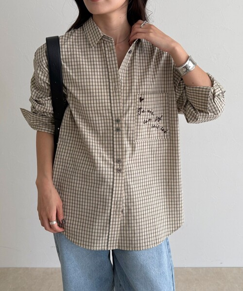 fredy emue（フレディエミュ）の「チェック刺繍シャツ（シャツ/ブラウス・レディース・ブラック系その他/ベージュ系その他・38）」の4枚目の写真