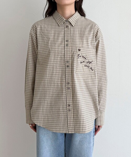 fredy emue（フレディエミュ）の「チェック刺繍シャツ（シャツ/ブラウス・レディース・ブラック系その他/ベージュ系その他・38）」の6枚目の写真