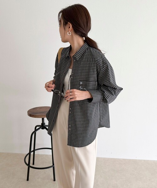 fredy emue（フレディエミュ）の「チェック刺繍シャツ（シャツ/ブラウス・レディース・ブラック系その他/ベージュ系その他・38）」の18枚目の写真