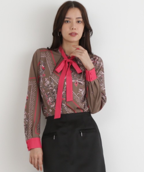 PINKY&DIANNE（ピンキーアンドダイアン）の「◆フローラルスカーフプリントブラウス（シャツ/ブラウス・レディース・ベージュ系その他4/ホワイト系その他2・38/36）」の3枚目の写真