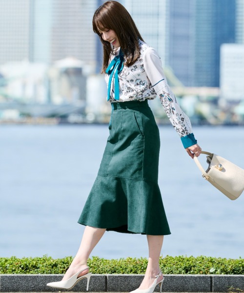 PINKY&DIANNE（ピンキーアンドダイアン）の「◆フローラルスカーフプリントブラウス（シャツ/ブラウス・レディース・ベージュ系その他4/ホワイト系その他2・38/36）」の15枚目の写真