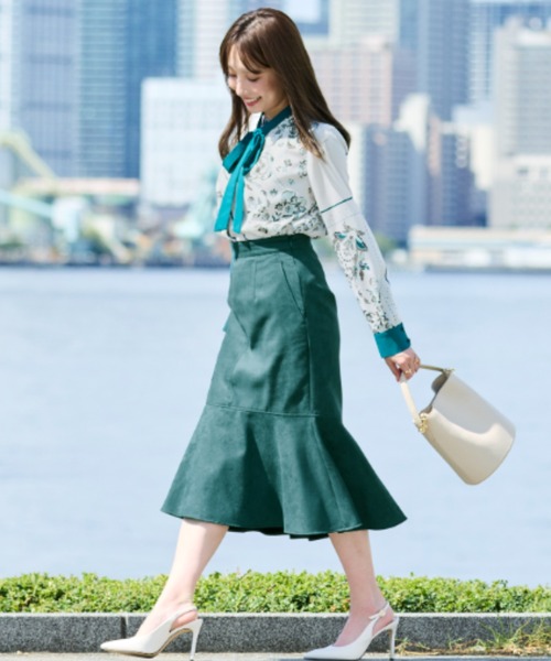 PINKY&DIANNE（ピンキーアンドダイアン）の「◆フローラルスカーフプリントブラウス（シャツ/ブラウス・レディース・ベージュ系その他4/ホワイト系その他2・38/36）」の16枚目の写真