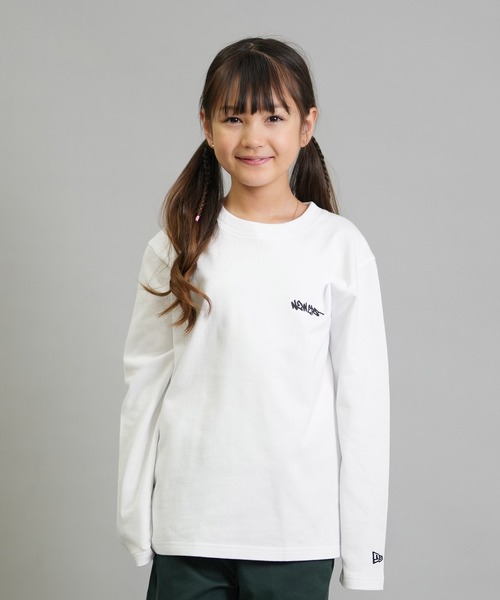 NEW ERA（ニューエラ）の「NEW ERA/ニューエラ YTH LS CT TEE TAGGING キッズ ロンT 14693876/14693877（Tシャツ/カットソー・キッズ・ホワイト/ブラック・130cm/140cm/150cm/160cm）」の2枚目の写真