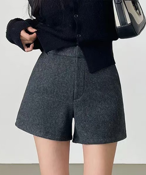 FREE STYLISTS（フリー スタイリスト）の「YUGA_YGMC　　Wool touch shorts　pants（その他パンツ・レディース・ダークグレー/オートミール/ダークブラウン/ブラック・M/L/S）」の3枚目の写真