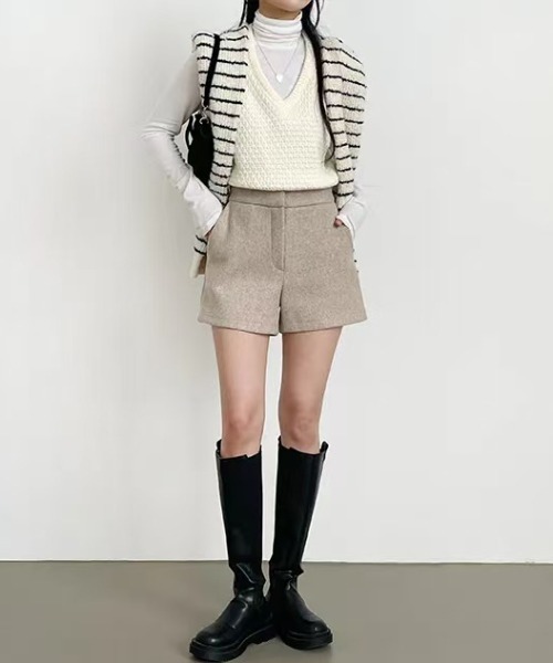 FREE STYLISTS（フリー スタイリスト）の「YUGA_YGMC　　Wool touch shorts　pants（その他パンツ・レディース・ダークグレー/オートミール/ダークブラウン/ブラック・M/L/S）」の21枚目の写真