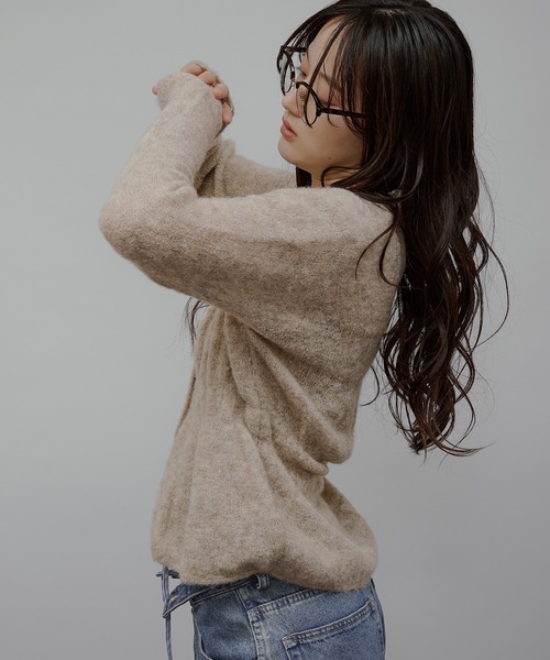 MUHET（ミュエータ）の「shirring knit shirt cardigan / シャーリングニットシャツカーディガン（カーディガン/ボレロ・レディース・ブラック/ベージュ/ブラウン・FREE）」の20枚目の写真