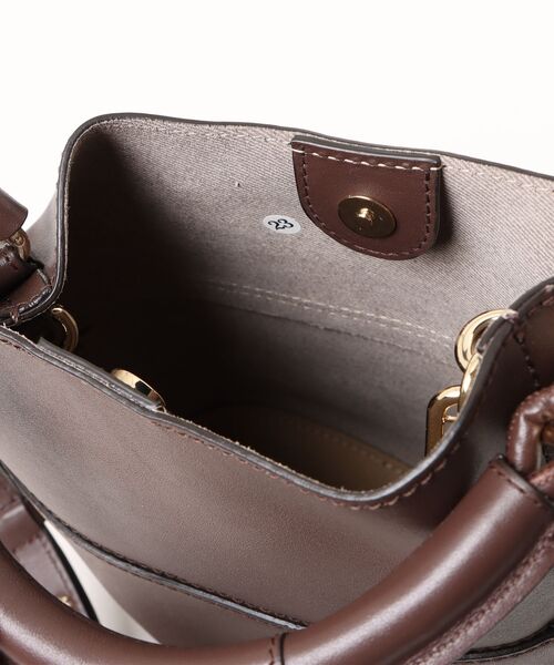 FURLA(フルラ)の「フルラ スフェラ バケットバッグ(ショルダーバッグ・レディース・ダークグリーン/ホワイト/ダークブラウン/ダークブルー/マスタード・ONE SIZE)」の21枚目の写真