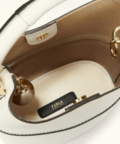 FURLA(フルラ)の「フルラ スフェラ バケットバッグ(ショルダーバッグ・レディース・ダークグリーン/ホワイト/ダークブラウン/ダークブルー/マスタード・ONE SIZE)」の8枚目の写真