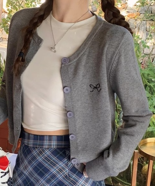 ADDITION STORE(アディションストア)の「\柔らか肌触り♪/リボン刺繍 ショート丈 カーデ/ニットカーデ(カーディガン/ボレロ・レディース・レッド/パープル/ブラック/サックスブルー/グレー/ライトイエロー・FREE)」の13枚目の写真