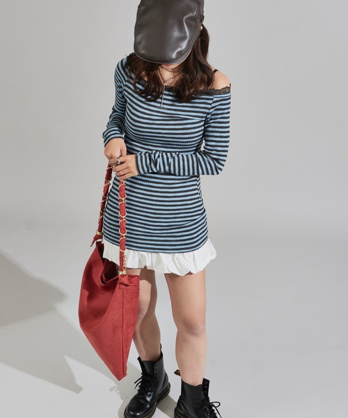 Chick(チック)の「Rib-Knit Border Design Waist-Tied Style Off-Shoulder Dress / リブ編み ボーダーデザイン 腰巻き風 オフショルワンピース(ワンピース・レディース・ブルー・FREE)」の18枚目の写真