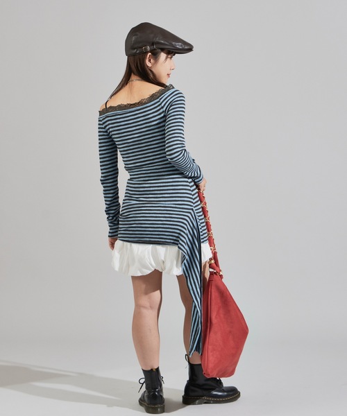 Chick(チック)の「Rib-Knit Border Design Waist-Tied Style Off-Shoulder Dress / リブ編み ボーダーデザイン 腰巻き風 オフショルワンピース(ワンピース・レディース・ブルー・FREE)」の3枚目の写真