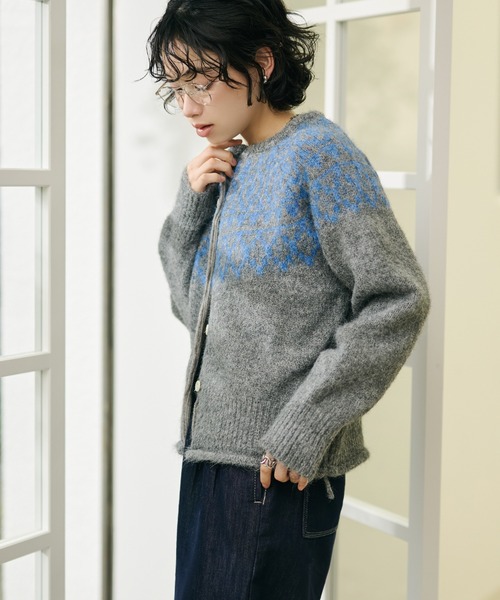 LAULEN（ローレン）の「wool blend nordic knit cardigan /ウールブレンドノルディック柄ニットカーディガン（カーディガン/ボレロ・レディース・グレー/アイボリー・FREE）」の8枚目の写真