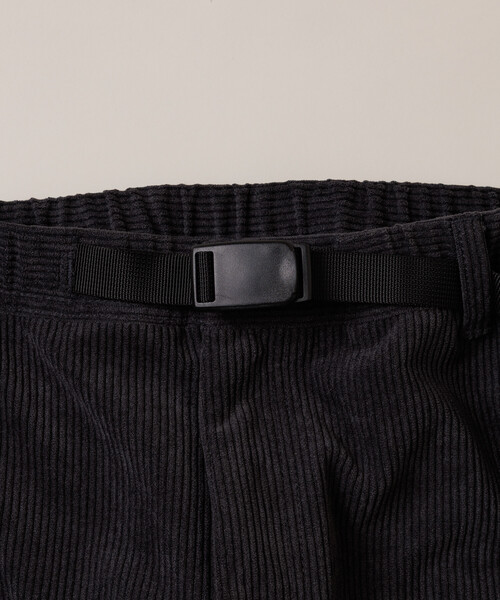 FREAK'S STORE（フリークスストア）の「コーデュロイ ウェービングベルト スリムフィット パンツ Fabric by SOLOTEX(R)（その他パンツ・メンズ・チャコールグレー/ブラック/ブラウン/ベージュ・SMALL/MEDIUM/LARGE）」の7枚目の写真