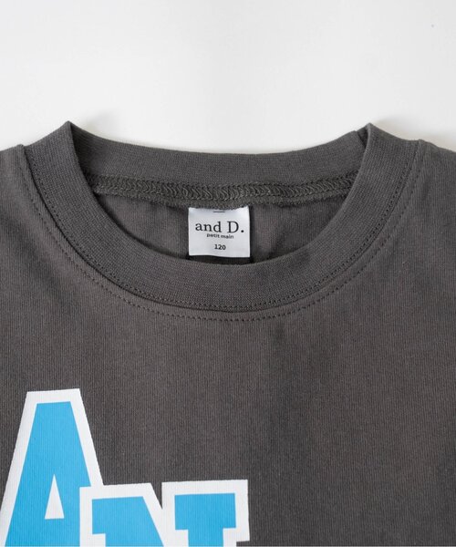 and D. petit main（アンドディープティマイン）の「【USAコットン】ANDロゴカレッジワイドロンT（Tシャツ/カットソー・キッズ・ライトピンク/ブルーグレー/トップグレー/イエロー/チャコール・130cm/120cm/140cm/110cm/90cm/100cm）」の9枚目の写真