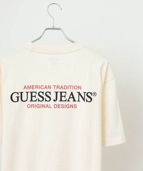 GUESS JEANS(ゲスジーンズ)の「GUESS JEANS GJ SS CN OS AMERICAN TRAD TEE ゲス オーバーサイズ・アメリカン・トラディション・Tシャツ(Tシャツ/カットソー・メンズ・ネイビー/オフホワイト/グレー・XL/L/M)」の2枚目の写真