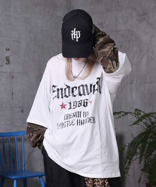 MAROCORE(マロコア)の「フェイクレイヤード 袖 カモ柄 プリント ロンT ユニセックス 【MAROCORE】(Tシャツ/カットソー・メンズ・ブラック/ホワイト・L/M)」の3枚目の写真