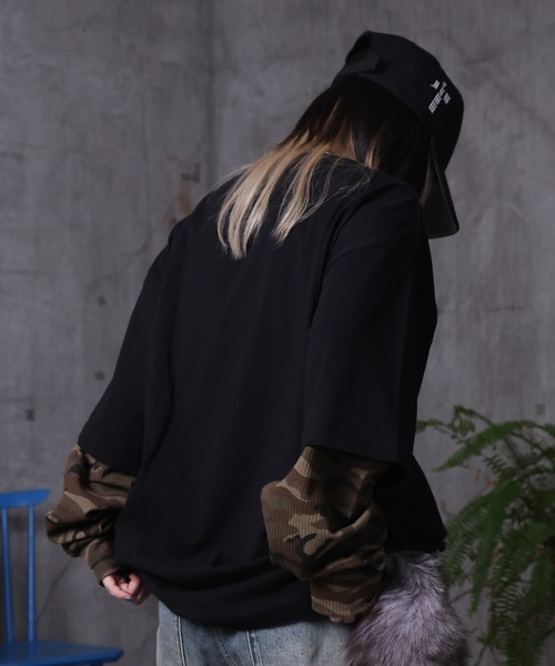 MAROCORE(マロコア)の「フェイクレイヤード 袖 カモ柄 プリント ロンT ユニセックス 【MAROCORE】(Tシャツ/カットソー・メンズ・ブラック/ホワイト・L/M)」の12枚目の写真