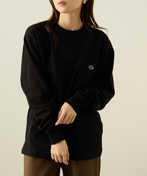 NAVY(ネイビー)の「NAVY リラックスFITヘビーウェイトロングTシャツ(Tシャツ/カットソー・メンズ・ネイビー×ホワイト/ホワイト/ブラック/ベージュ/ブルー・M/S/XL/L)」の2枚目の写真