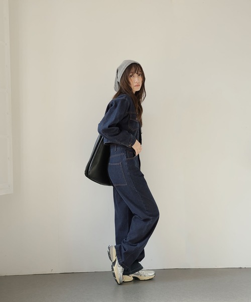 Girly Doll(ガーリードール)の「デニムセットアップ バックボタンジャケット×ワイドパンツ(セットアップ・レディース・ダークブルー/ライトブルー・M/L/XL/S)」の4枚目の写真