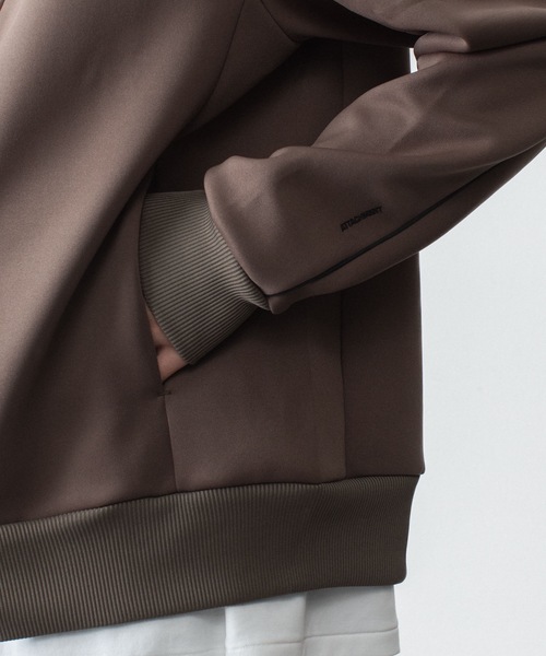 ATTACHMENT（アタッチメント）の「PE ストレッチ ダブルニット トラックジャケット / PE STRETCH DOUBLE KNIT TRACK JKT（ブルゾン・メンズ・ダークカーキ/ライトグレー/ブラック・4/3/1/2）」の13枚目の写真