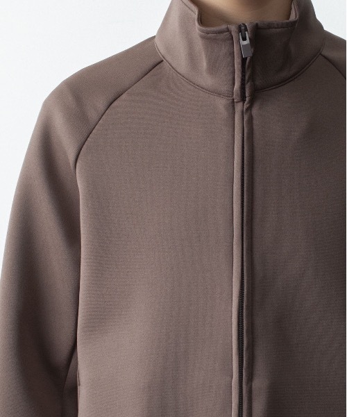 ATTACHMENT（アタッチメント）の「PE ストレッチ ダブルニット トラックジャケット / PE STRETCH DOUBLE KNIT TRACK JKT（ブルゾン・メンズ・ダークカーキ/ライトグレー/ブラック・4/3/1/2）」の14枚目の写真