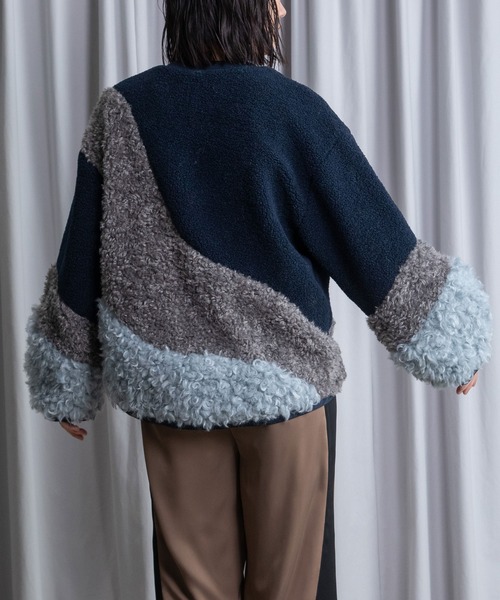 MARECHAL TERRE(マルシャルテル)の「ボアコンビネーショントップス(その他トップス・レディース・ブラック/オフホワイト/ネイビー/ベージュ・MEDIUM)」の6枚目の写真