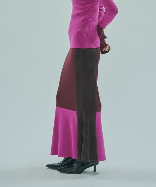 ROSE BUD(ローズバッド)の「MULTICOLOR RIB KNIT SKIRT(スカート・レディース・ブラック/バーガンディー・ONE SIZE)」の12枚目の写真