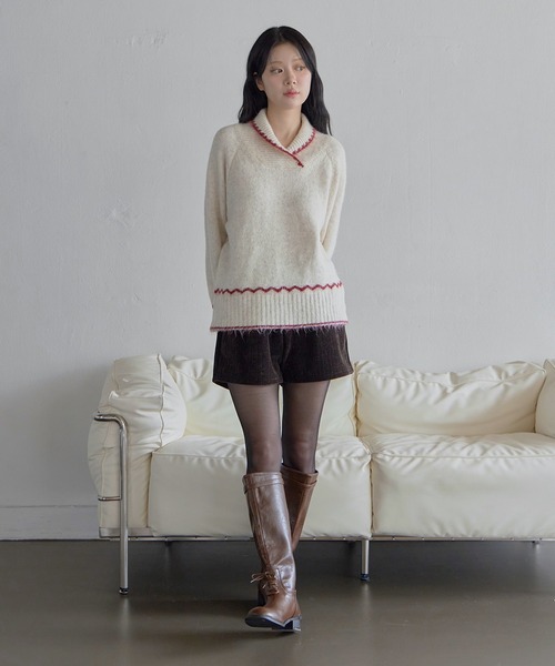 UNE MANSION(ユヌマンション)の「ユニークハーフハイネックバイカラーオーバーサイズニット(ニット/セーター・レディース・チャコールグレー/ベージュ・FREE)」の8枚目の写真
