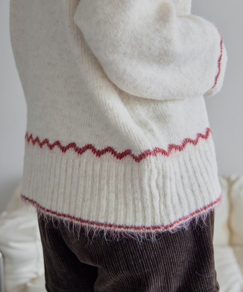 UNE MANSION(ユヌマンション)の「ユニークハーフハイネックバイカラーオーバーサイズニット(ニット/セーター・レディース・チャコールグレー/ベージュ・FREE)」の13枚目の写真