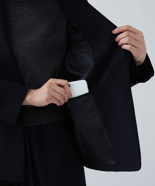 NAVYNAVY（ネイビーネイビー）の「【NAVYNAVY】【365ユーティリティー】丸めて持ち運べる忍ばせストレッチギャバテーラードジャケット（テーラードジャケット・レディース・ネイビー/ブラック・SMALL/MEDIUM）」の14枚目の写真