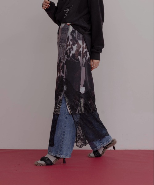 Eimee Law(エイミーロウ)の「カウ柄デニムコラージュptヘムレースタイトスカート(スカート・レディース・グレー/カーキ・FREE)」の22枚目の写真