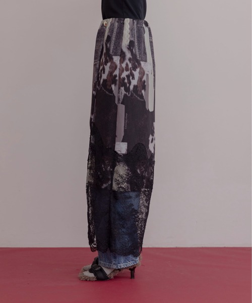 Eimee Law(エイミーロウ)の「カウ柄デニムコラージュptヘムレースタイトスカート(スカート・レディース・グレー/カーキ・FREE)」の6枚目の写真