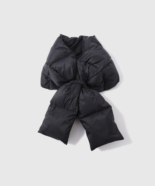 VICKY（ビッキー）の「TAION　マウンテンボリュームダウンスカーフ≪手洗い可能≫（ストール/ショール・レディース・ブラック/ネイビー・FREE）」の10枚目の写真