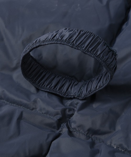 VICKY（ビッキー）の「TAION　マウンテンボリュームダウンスカーフ≪手洗い可能≫（ストール/ショール・レディース・ブラック/ネイビー・FREE）」の6枚目の写真